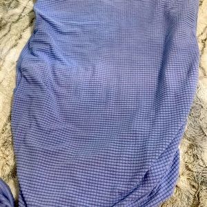 2 lilac Cushion covers that stretches to 29-50 can fit smaller or larger